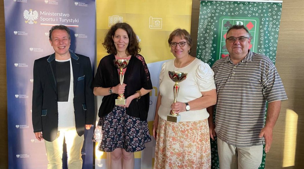 Zwyciężczynie turnieju Grand Prix Polski Par w Sławie - Cathy i Sophia Bałdysz